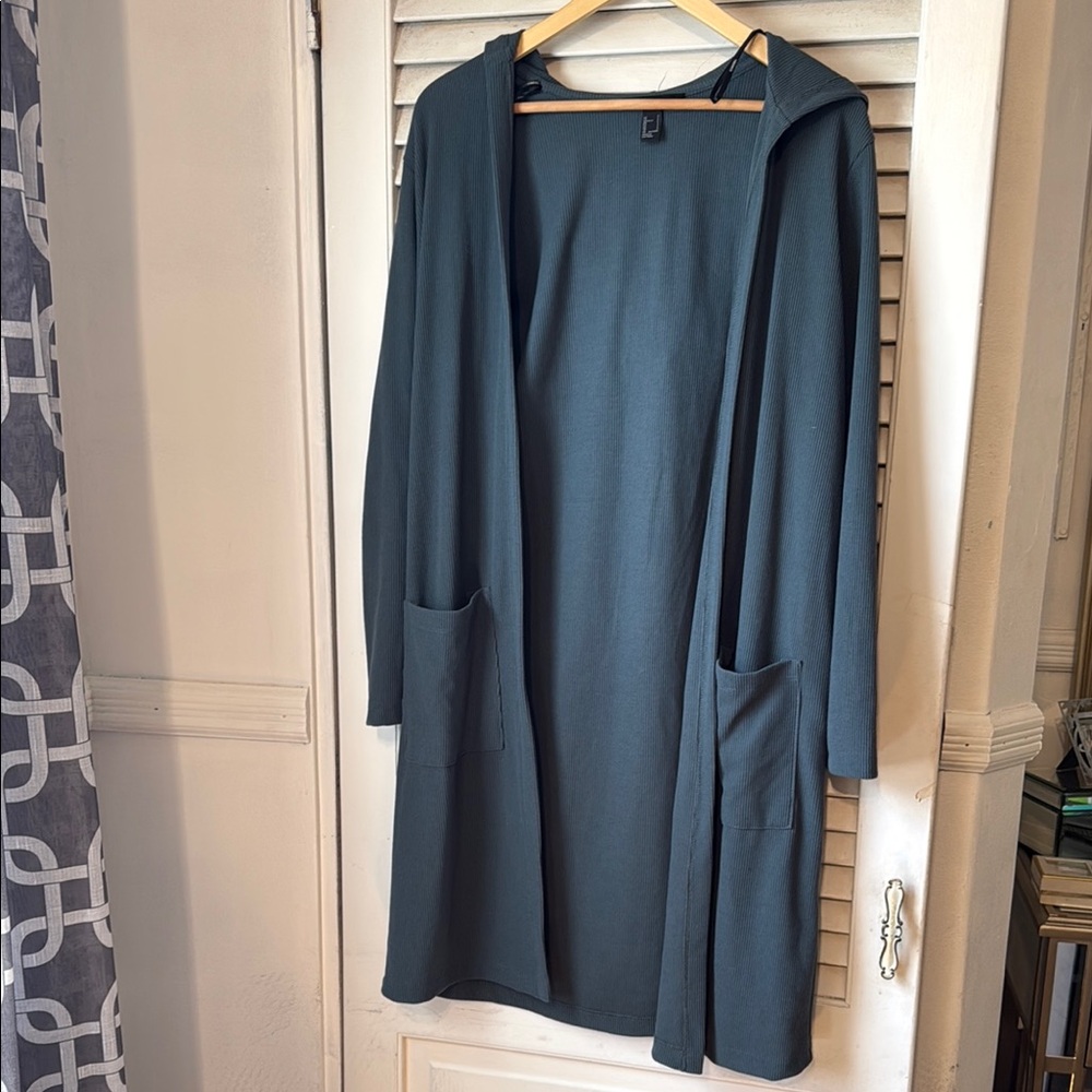 FOREVER 21 Hooded Cardigan With Pockets